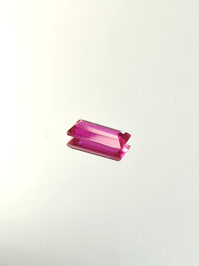 Rubiini (synt.) 2,3 ct suorakaide
