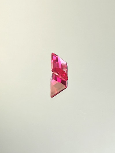 Rubiini (synt.) 1,3 ct suorakaide