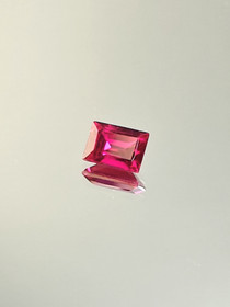Rubiini (synt.) 1,3 ct suorakaide