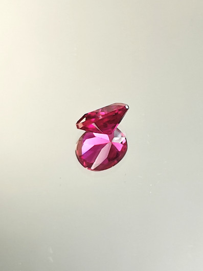Rubiini (synt.) 1,4 ct ovaali
