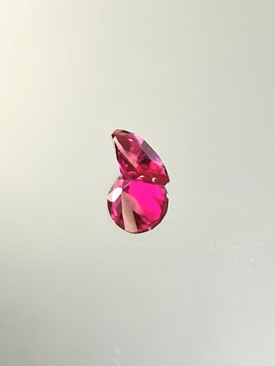 Rubiini (synt.) 1,4 ct ovaali