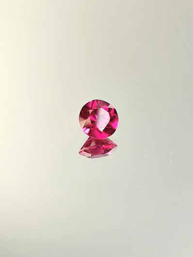 Rubiini (synt.) 1,3 ct pyöreä