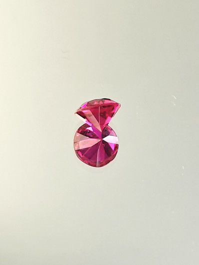 Rubiini (synt.) 1,3 ct pyöreä