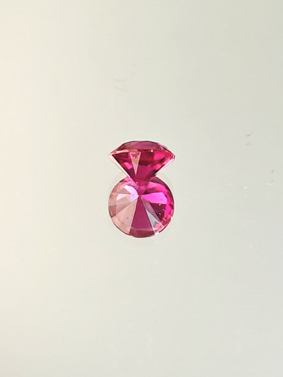 Rubiini (synt.) 1,1 ct pyöreä
