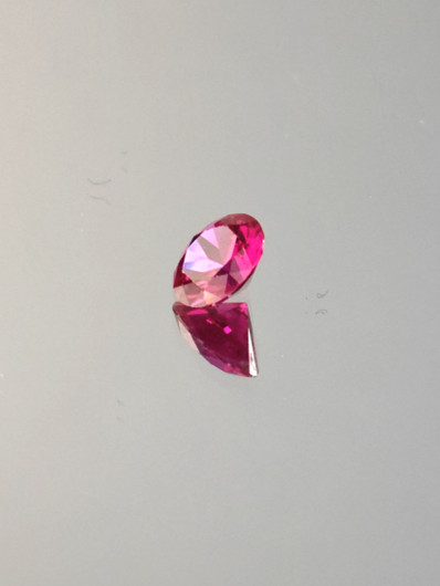 Rubiini (synt.) 0,9 ct pyöreä