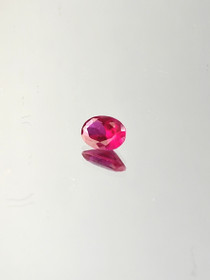 Rubiini (synt.) 0,8 ct ovaali