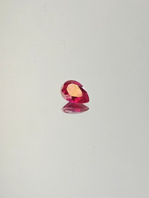 Rubiini (synt.) 0,7 ct pisara
