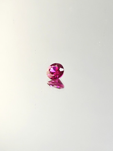 Rubiini (synt.) 0,5 ct pyöreä