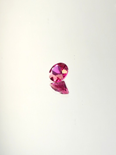 Rubiini (synt.) 0,5 ct pyöreä