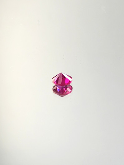 Rubiini (synt.) 0,5 ct pyöreä