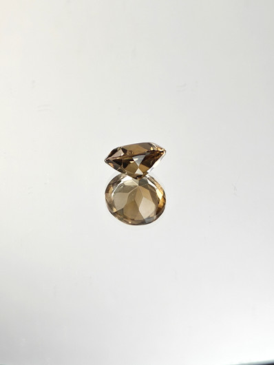 Savukvartsi 3,3 ct, pyöreä
