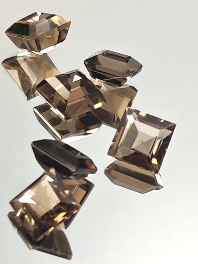 Savukvartsi erä (9 x 8-5 mm) neliö