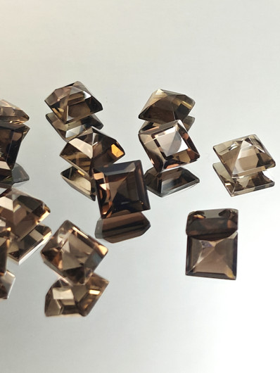 Savukvartsi erä (9 x 8-5 mm) neliö