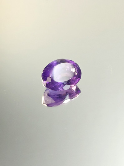 Ametisti 12,3 ct, ovaali