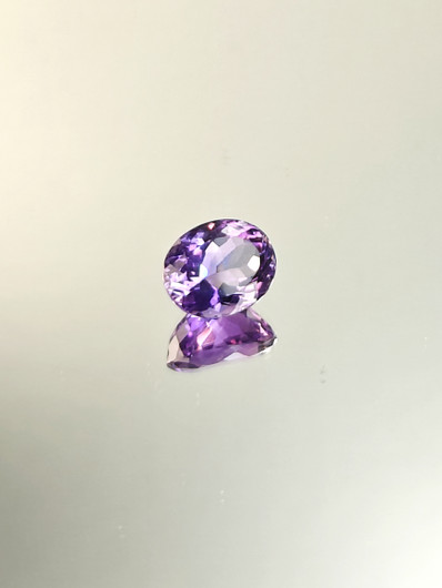 Ametisti 7,9 ct, ovaali