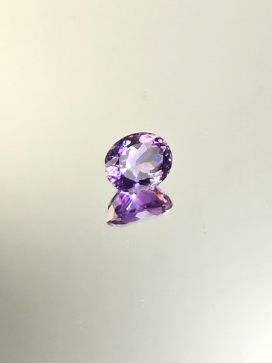 Ametisti 7,9 ct, ovaali