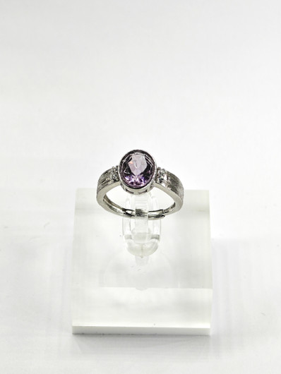 yksilöllinen säädettävä hopeasormus aidolla Ametisti ja koristekivillä