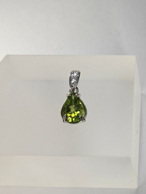 individual silver pendant with real Peridot
