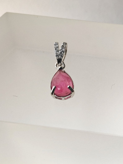 yksilöllinen hopeariipus aidolla Ruusu kvartsilla