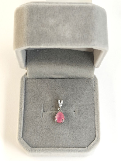 yksilöllinen hopeariipus aidolla Ruusu kvartsilla