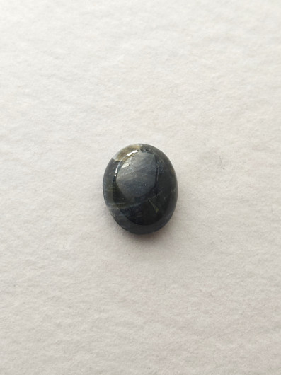 Luonnon safiiri 21,4 ct ovaali