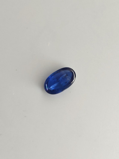 Kyaniitti 2.2 ct ovaali