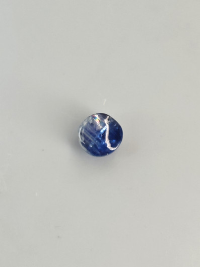 Kyaniitti 2.4 ct pyöreä