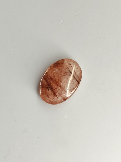 Rutiilikvartsi 10.8 ct, ovaali