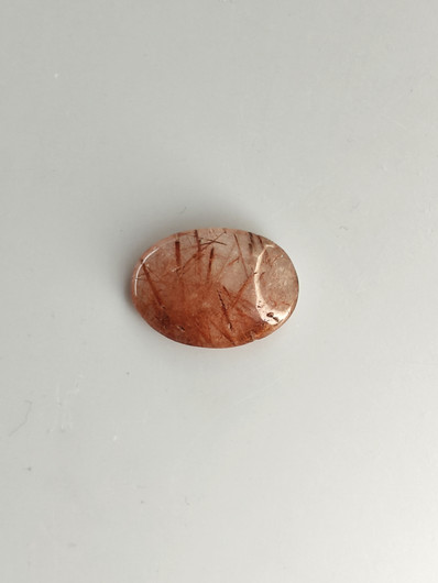 Rutiilikvartsi 10.8 ct, ovaali