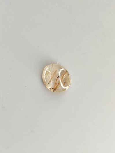 Rutiilikvartsi 2.2 ct, ovaali