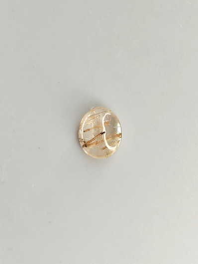 Rutiilikvartsi 2.2 ct, ovaali