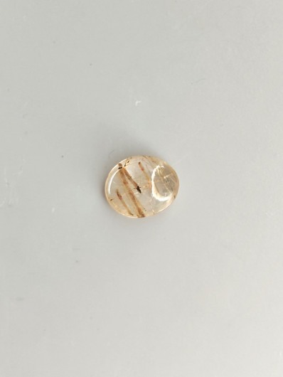 Rutiilikvartsi 2.2 ct, ovaali