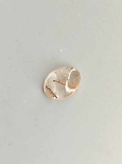 Rutiilikvartsi 2.4 ct, ovaali