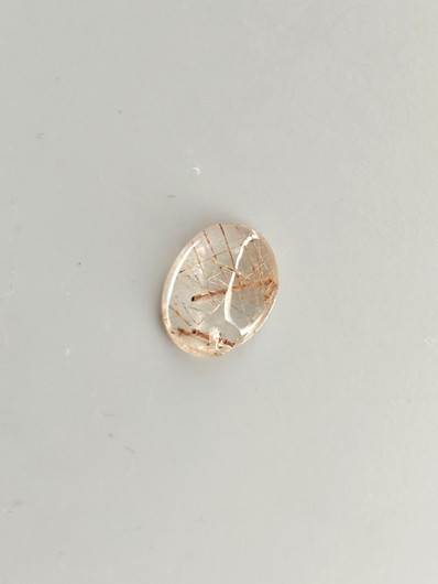Rutiilikvartsi 2.4 ct, ovaali