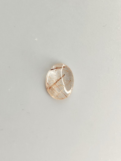Rutiilikvartsi 2.4 ct, ovaali