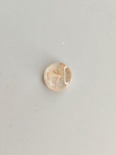 Rutiilikvartsi 2.2 ct, pyöreä