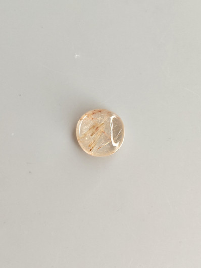 Rutiilikvartsi 2.2 ct, pyöreä