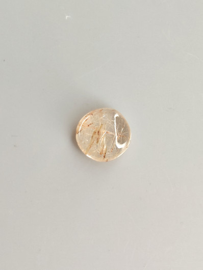 Rutiilikvartsi 2.2 ct, pyöreä