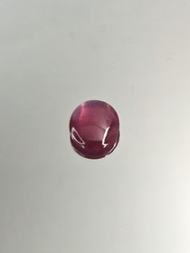 Ruby 4,9 ct oval