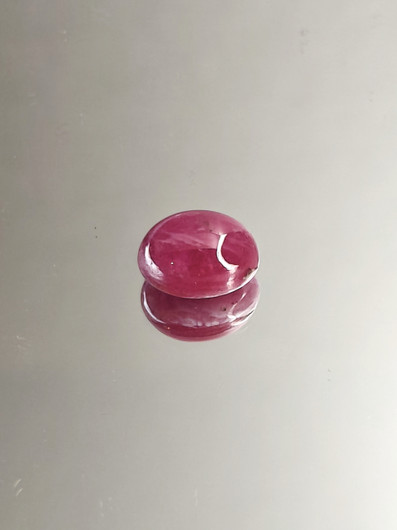 Rubiini 8,1 ct ovaali