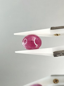 Ruby 8,1 ct oval