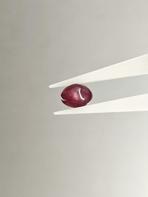 Ruby 1,2 ct oval