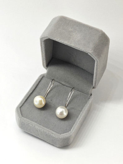 Vintage silver pearl earrings