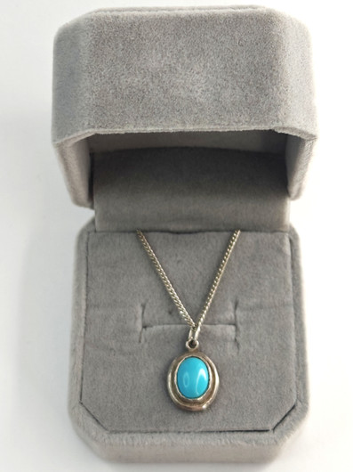 Vintage hopeinen turkoosi riipus ketjulla