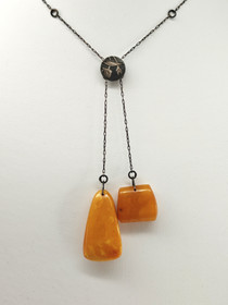 Vintage yksilöllinen hopeinen kaulakoru suurilla Itä-meren meripihkoilla