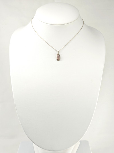 Vintage hopeinen ruusu kvartsi riipus ketjulla