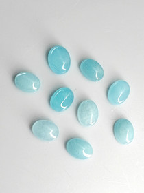 Turkoosi erä ( 8 x 6 - 7 x 5 mm) ovaali