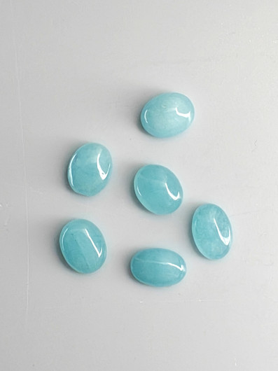 Turkoosi erä ( 9 x 7 - 9 x 6 mm) ovaali