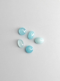 Turkoosi erä ovaali ja pyöreä