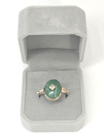 Antiikki jade kultasormus timantilla